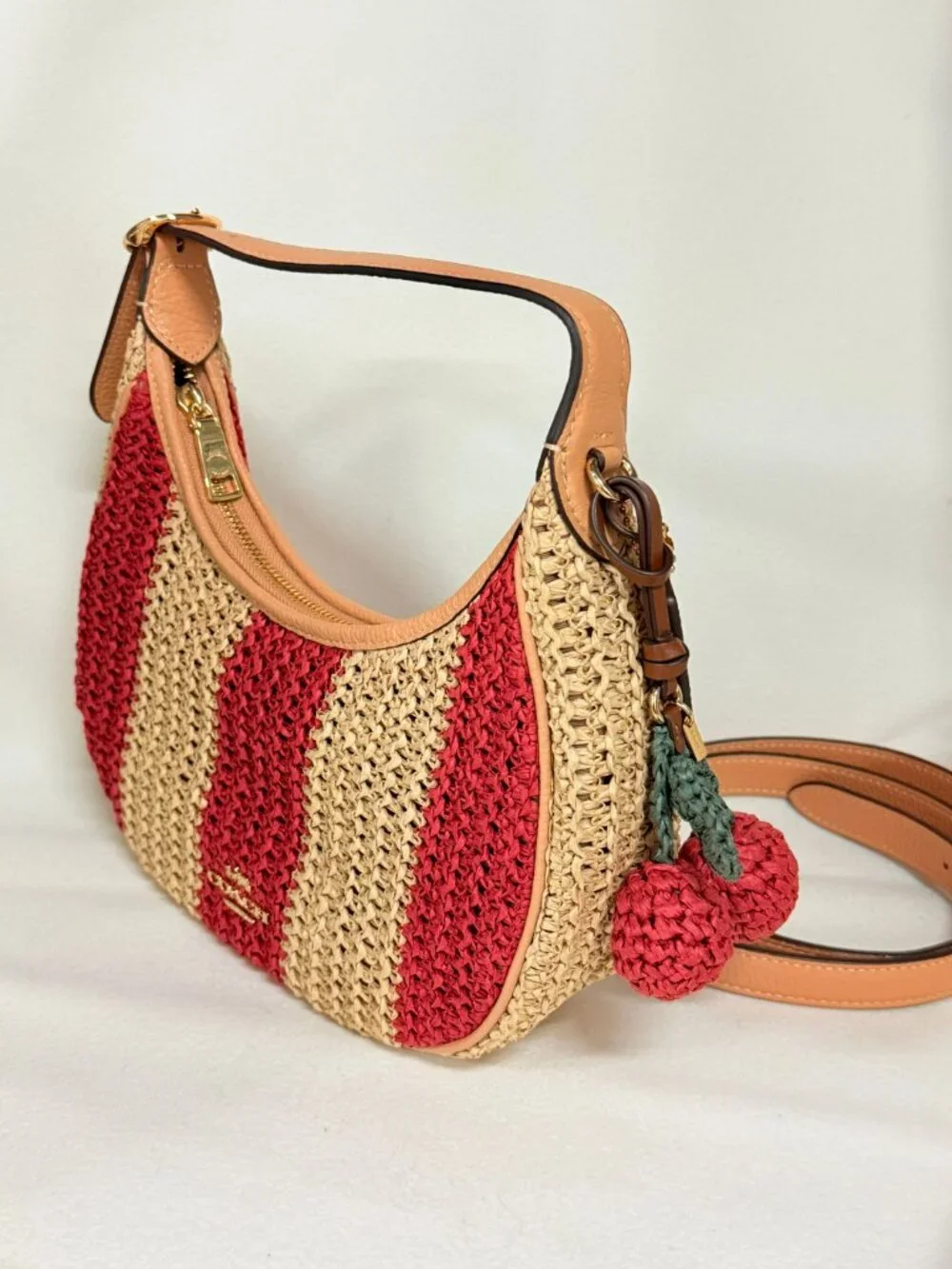 coach Emily Shoulder Bag With Charm cen03